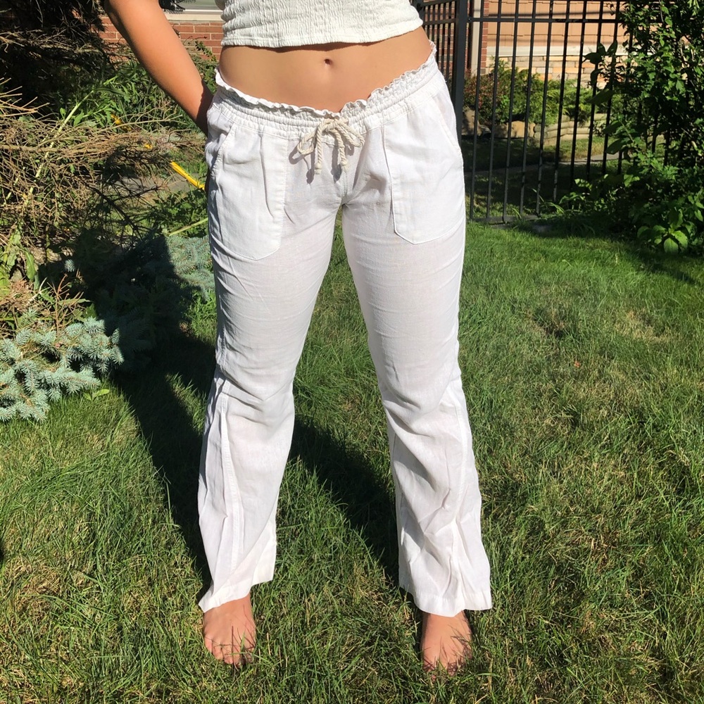 White ROXY pants